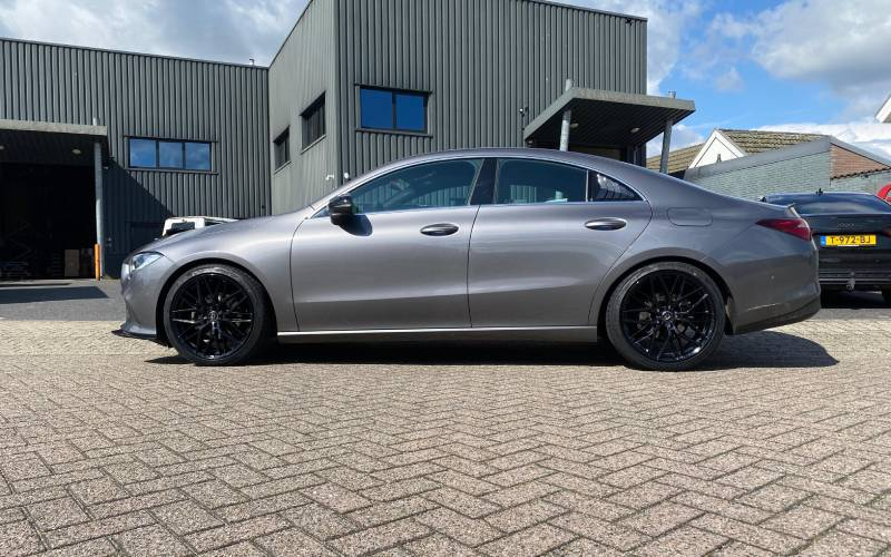 Mercedes-Benz CLA Shootingbrake met Damina Performance DM08 velgen