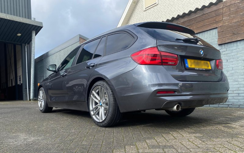 BMW 3-Serie met Rial X10 velgen