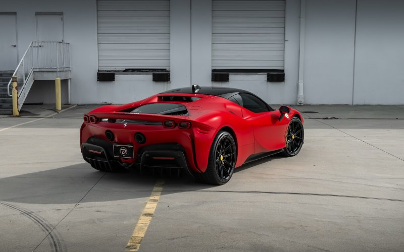 Ferrari SF90 met Vossen Wheels NF10 velgen