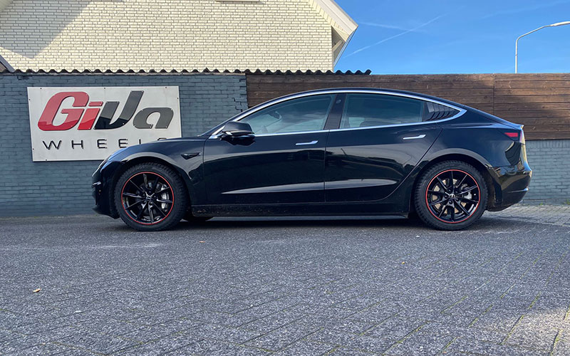 Tesla Model 3 met Borbet LX velgen