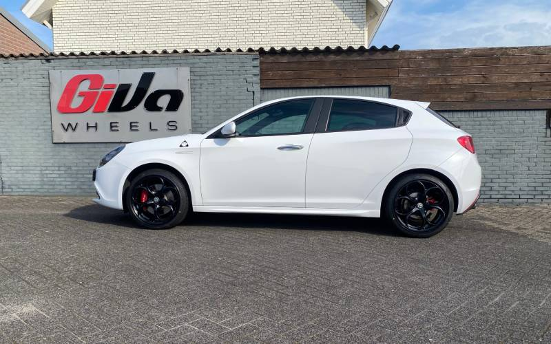 Alfa Romeo Giulietta met Devoted Wheels Afla velgen