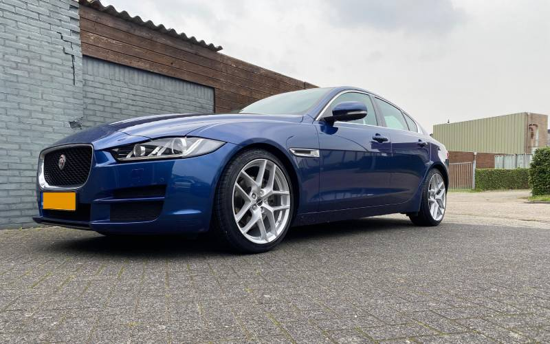 Jaguar XE met Borbet Y velgen