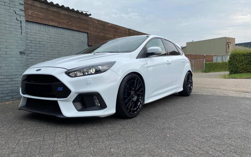 Ford Focus met Monaco GP12 velgen