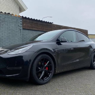 Tesla Model Y Carmani CA23 Rudi