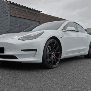 Tesla Model 3 Judd T500
