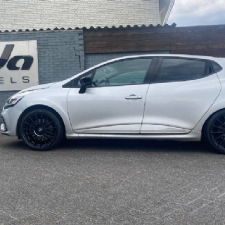 Renault Clio OZ Racing SuperTurismo LM