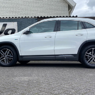 Mercedes-Benz GLA Dezent TR