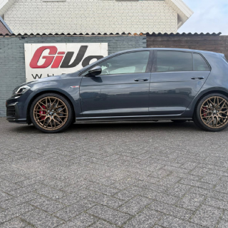 Volkswagen Golf Ultra Wheels UA1E Race Evo