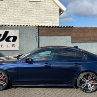 Jaguar XE AXE EX30